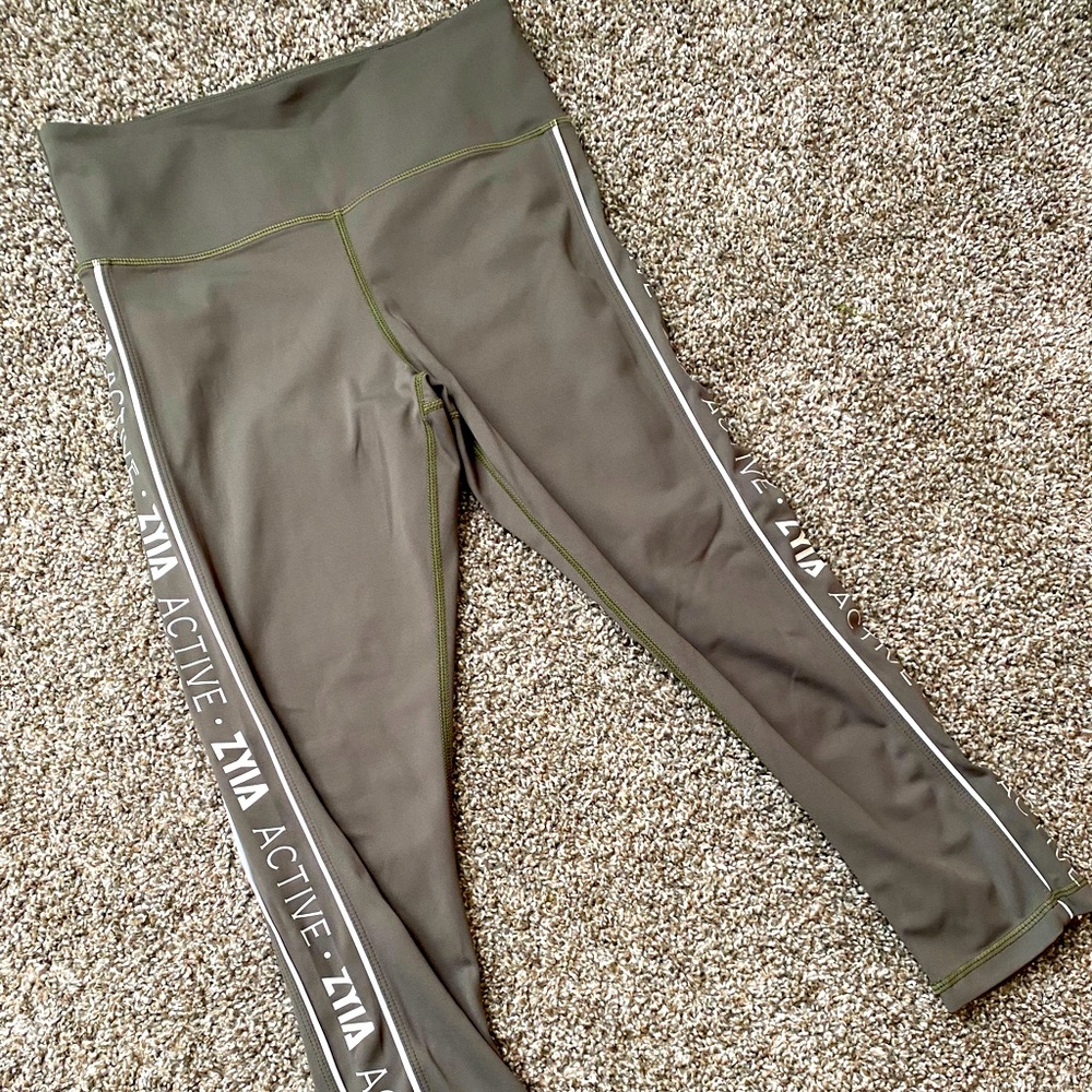 [Zyia] Workout Leggings